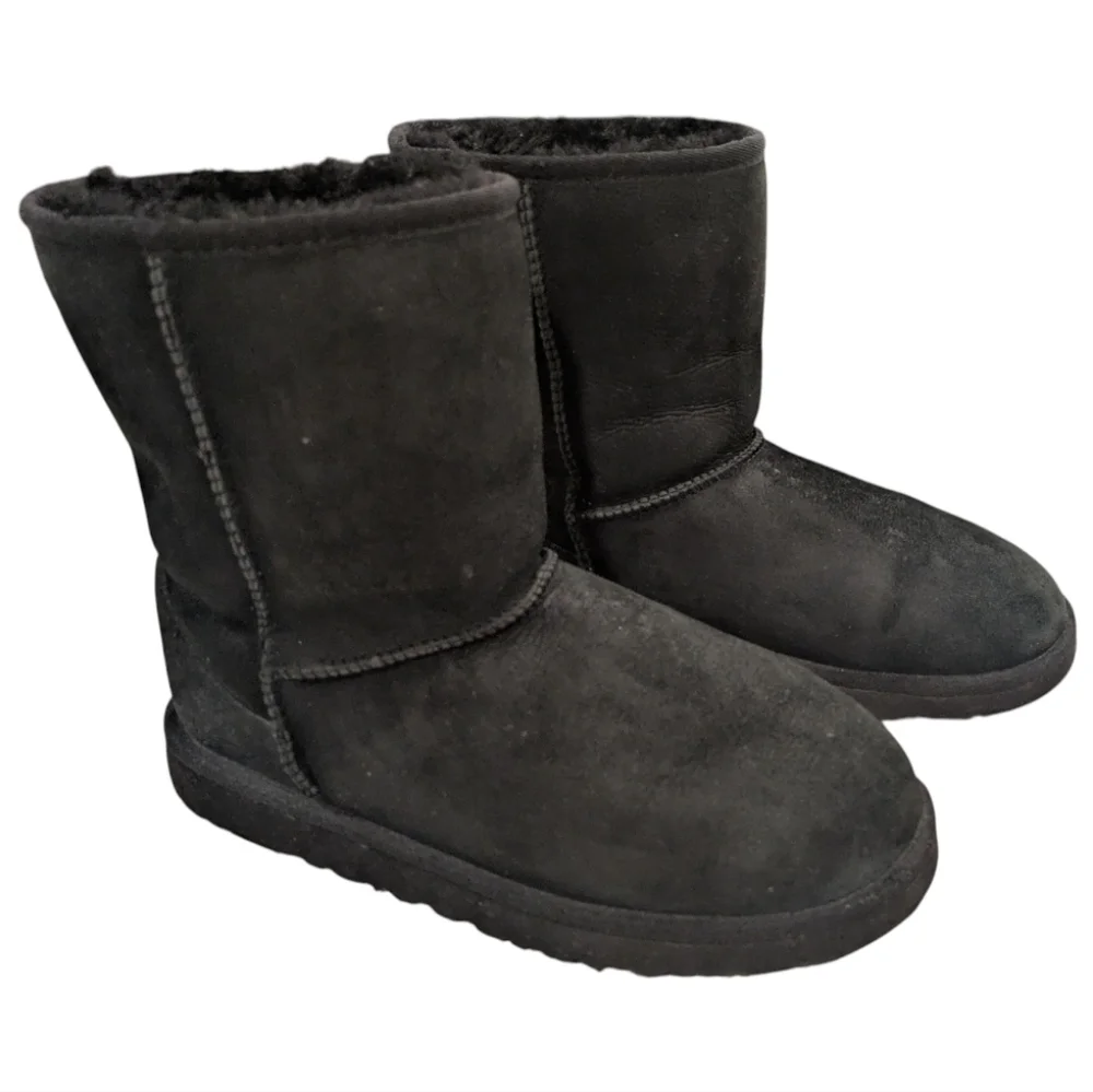 UGG Classic II Short Boots Black Suede Leather Shearling Lined Women's US Size 6